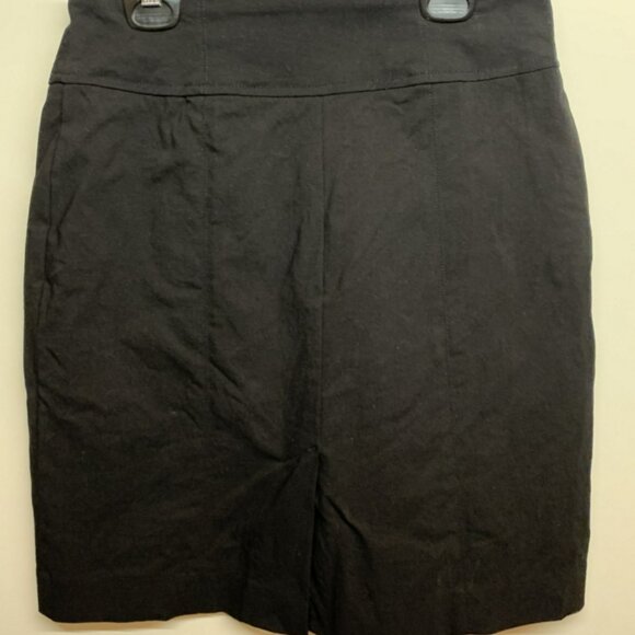 Reitmans Petite Outdoor Skirt Black Size 4 - Picture 2 of 10